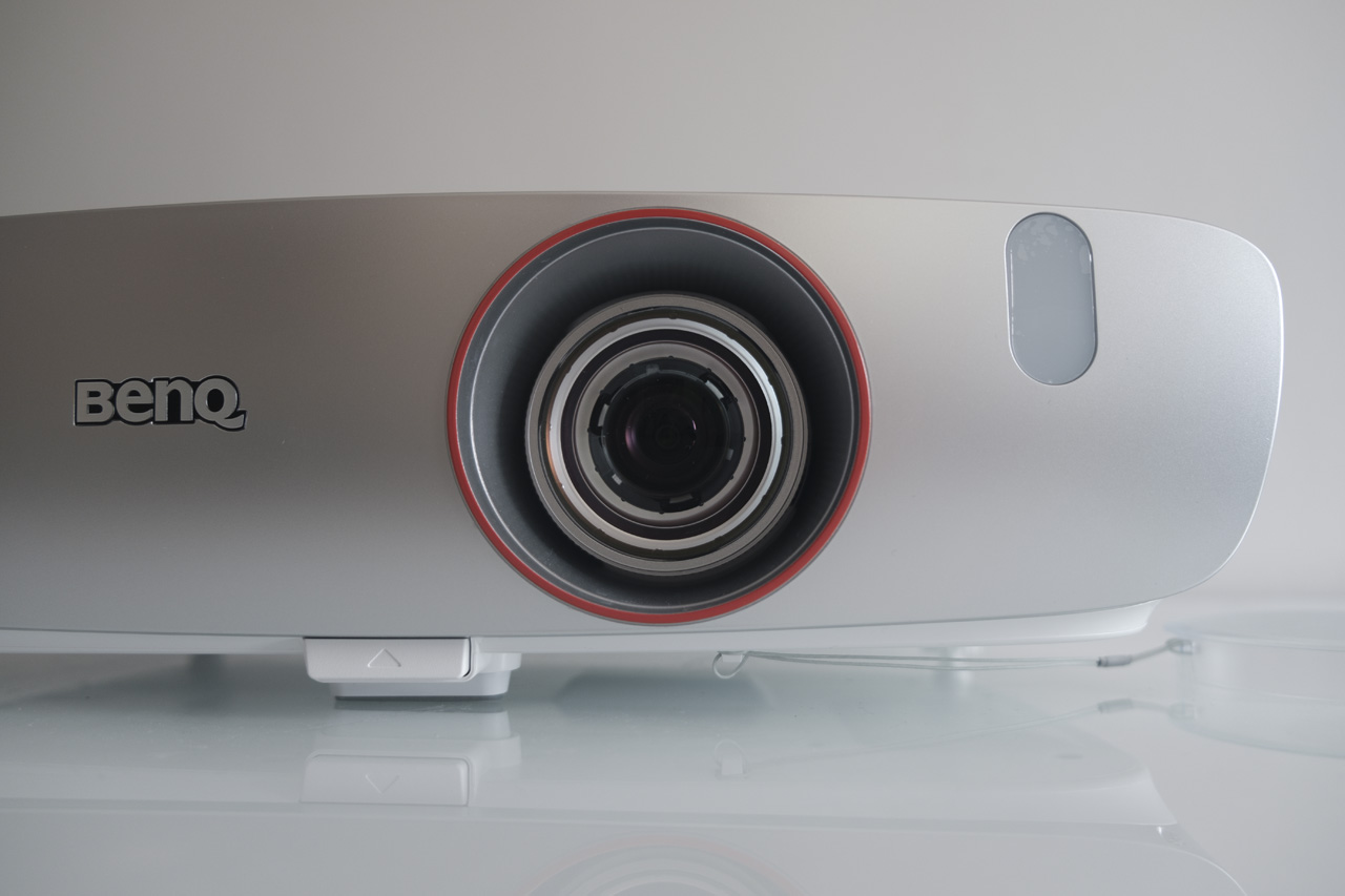 BenQ W1210ST review: a clever projector for PC and console gamers 